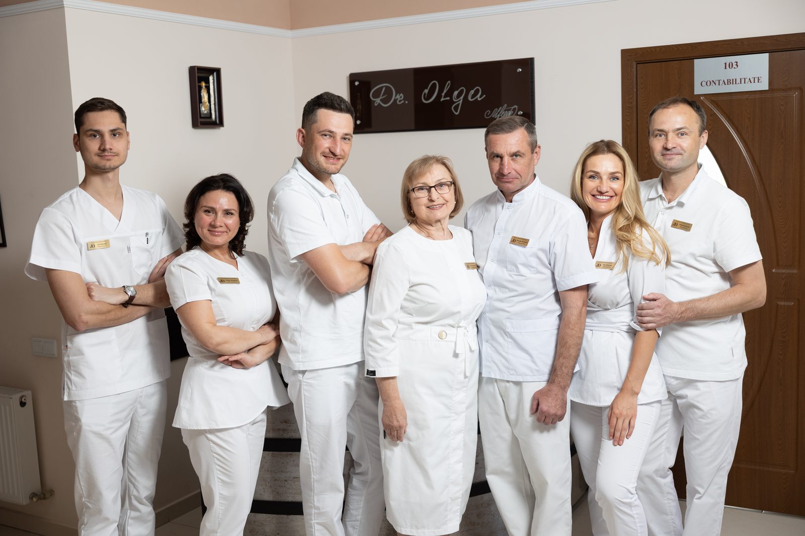 Echipa de medici stomatologi ai clinicii Dr Olga